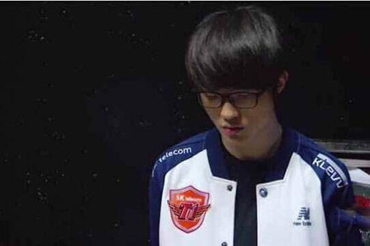 体育博彩情绪盘：公众情绪如何被转化为利润？（把情绪变成利润：体育博彩如何利用公众心理？）